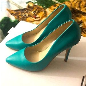 Aldo shoes. Heels 4 inch. Tiffani colour